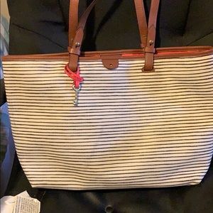 FOSSIL TOTE WITH ZIPPER POUCH🔥🔥